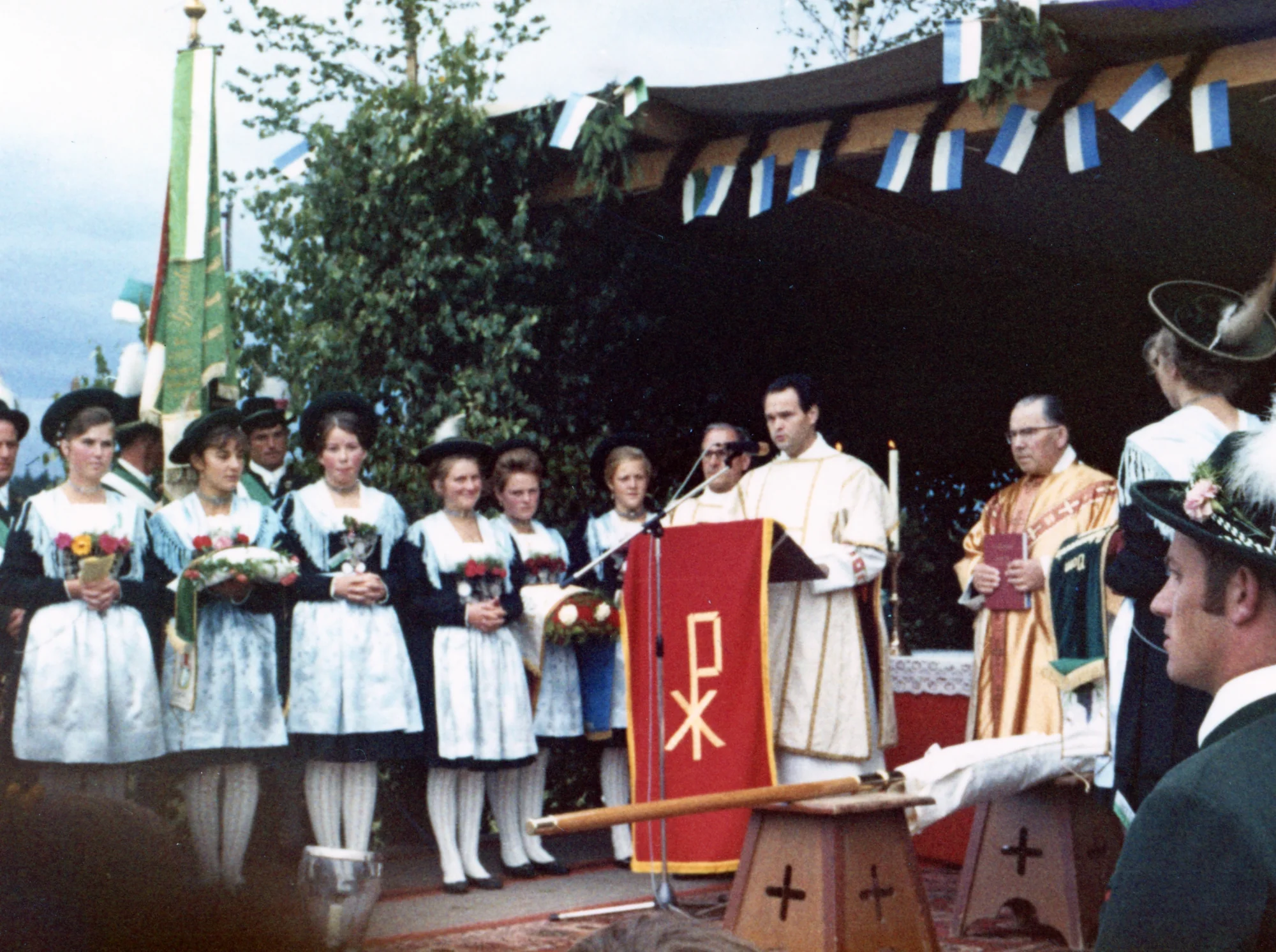 GTEV 50 jähriges Gründungsfest mit Fahnenweihe