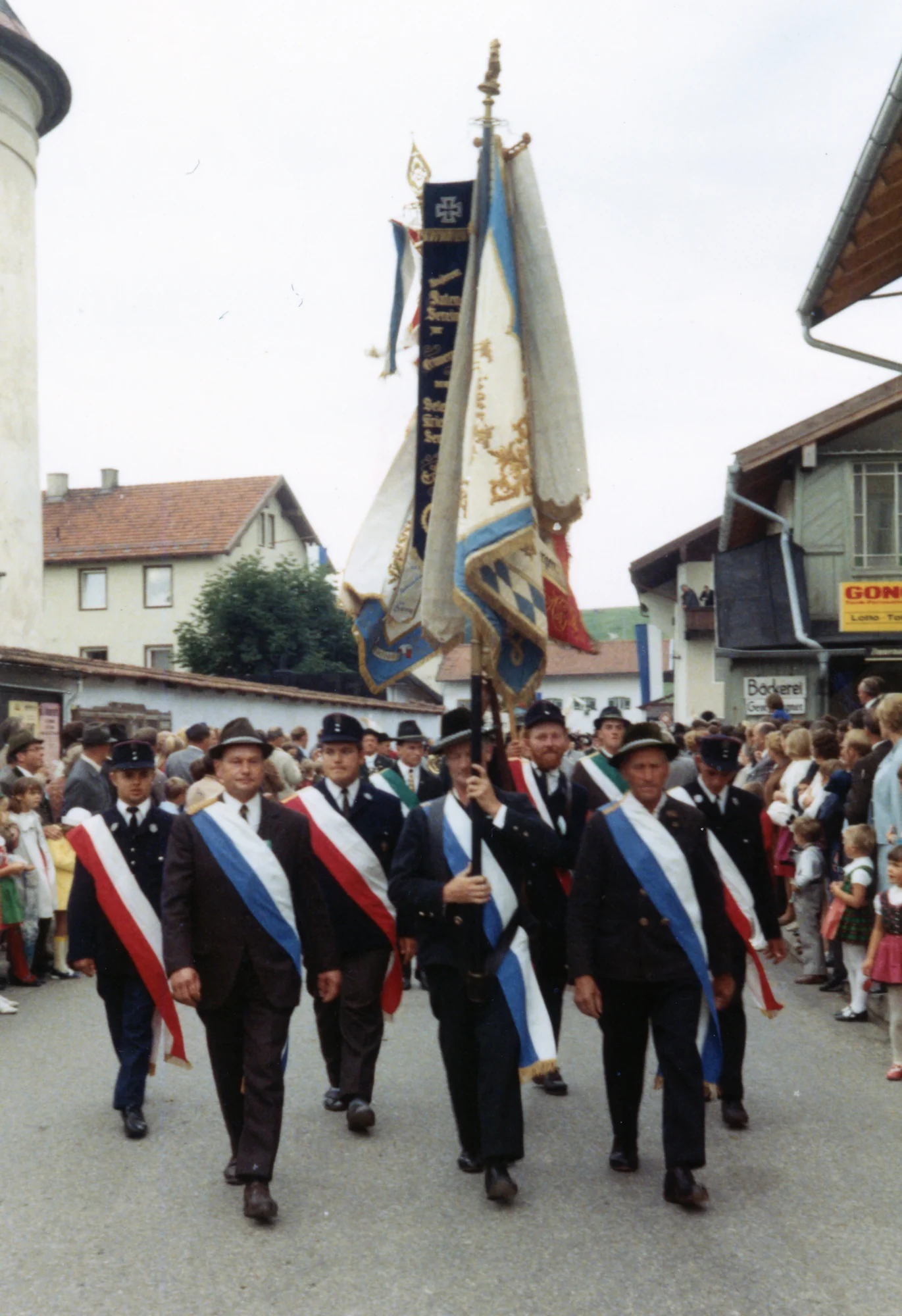 GTEV 50 jähriges Gründungsfest mit Fahnenweihe