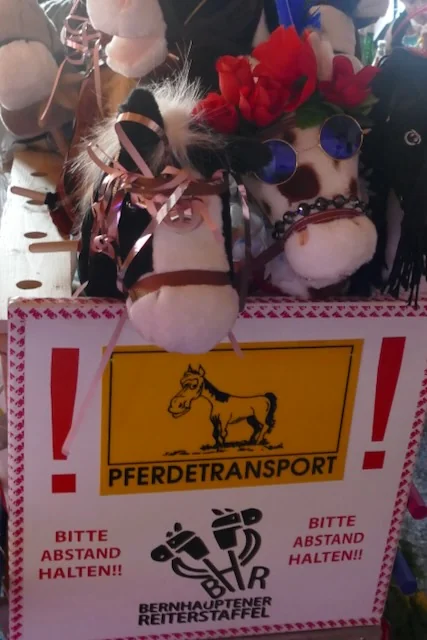 Weiber- und Dirndlkranzl 2026